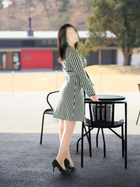 吉岡寧々 こあくまな人妻・熟女たち山口店(KOAKUMAグループ)(人妻・熟女デリヘル)