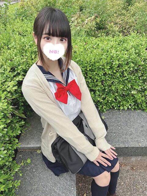 あむ 学校帰りの妹に手コキしてもらった件 梅田（派遣型オナクラ（手コキ））