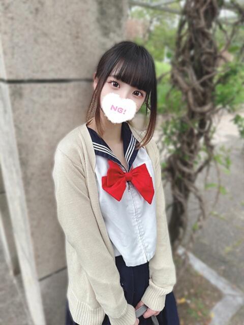 あむ 学校帰りの妹に手コキしてもらった件 梅田（派遣型オナクラ（手コキ））