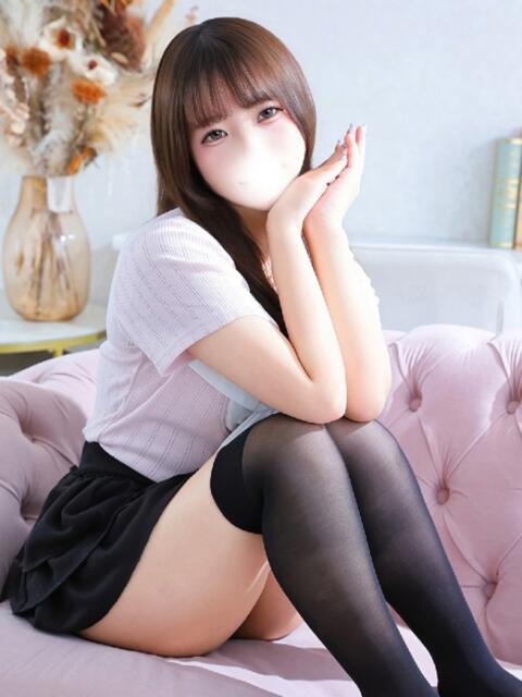 こころ★新卒18歳小柄ロリJD Chloe錦糸町店 S級素人清楚系デリヘル（デリヘル）