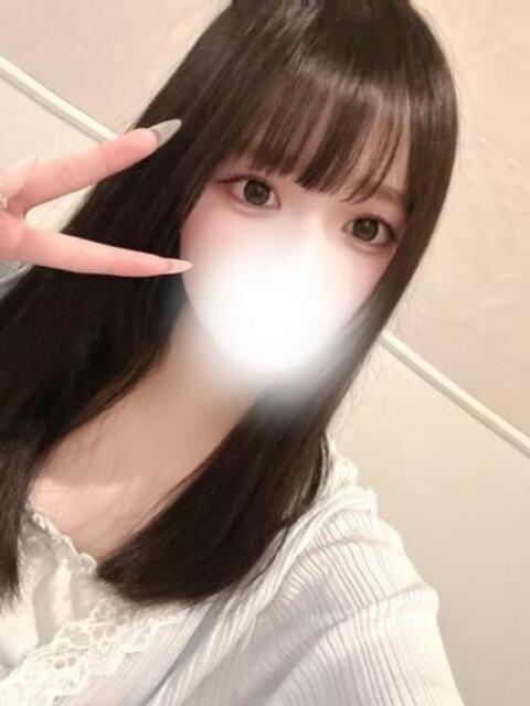 最高級キャストひなたちゃん ロイヤル　アテンダー（デリヘル）
