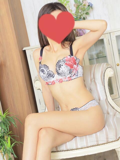 ひな タレント倶楽部アダルト（人妻デリヘル）