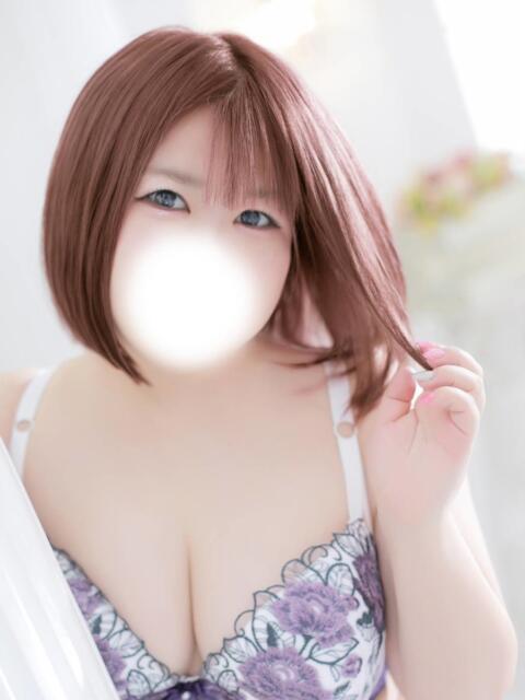 もも 西船巨乳ぽっちゃり　乳神さま（デリヘル）