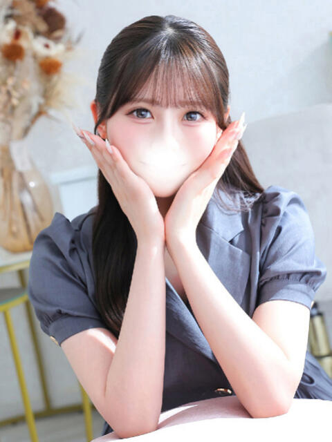 りん★容姿端麗な激カワお嬢様★ Chloe五反田本店　S級素人清楚系デリヘル（デリヘル）