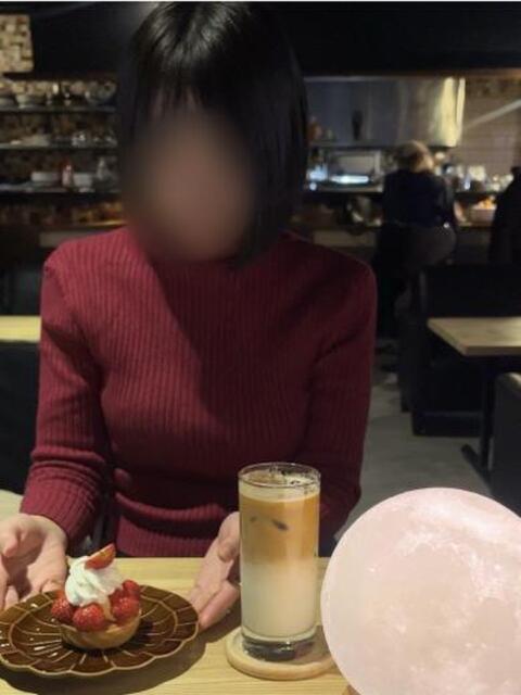 奈良あやね 素人専門　街角レディ（デリヘル）