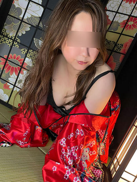 もも 錦糸町 夜這右衛門娼店～夜這・即尺・痴漢・人妻～（デリヘル）