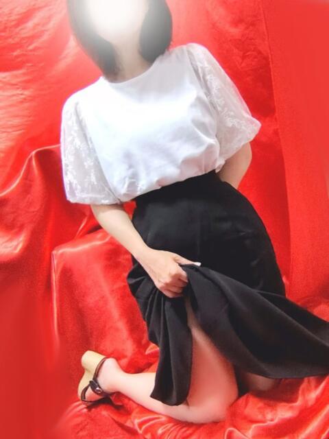 篠原 変態美熟女お貸しします。（待ち合わせ型熟女デリヘル）
