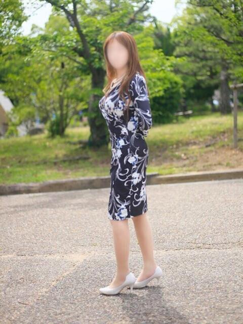 是枝 ゆい こあくまな熟女たち 加古川店 (KOAKUMAグループ)（人妻・熟女デリヘル）