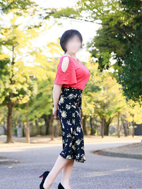 岸本由里 こあくまな熟女たち 加古川店 (KOAKUMAグループ)（人妻・熟女デリヘル）
