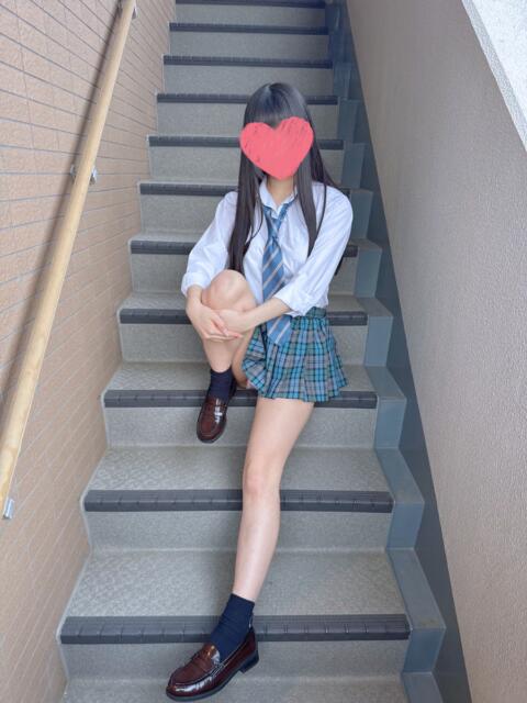 新入生 るい 青チェと赤チェ（派遣型オナクラ（手コキ））