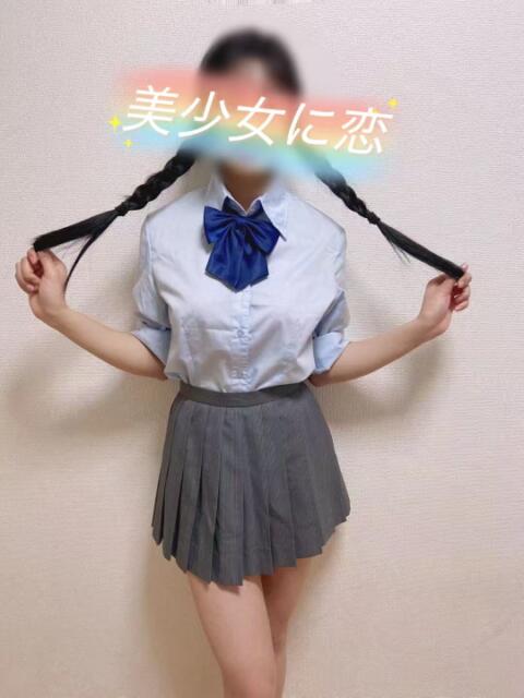 フワワ 美少女に恋（アジアンデリヘル）