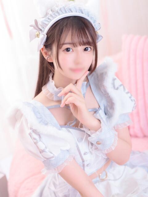 ももは E+アイドルスクール新宿・歌舞伎町店（デリヘル）