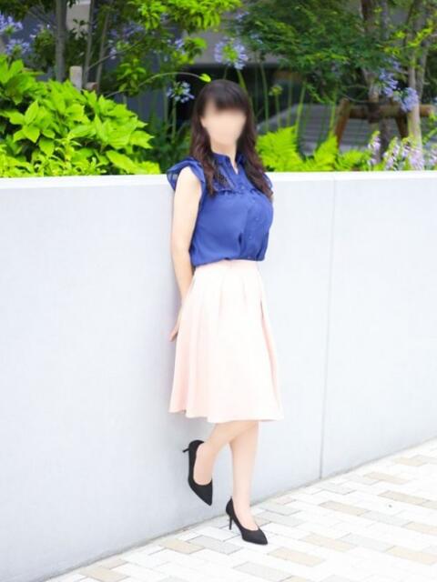 小宮 しずく こあくまな熟女たち 池袋店(KOAKUMAグループ)(人妻・熟女デリヘル)