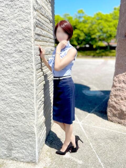 栗栖るみ こあくまな人妻・熟女たち東広島店（KOAKUMAグループ）（人妻・熟女デリヘル）