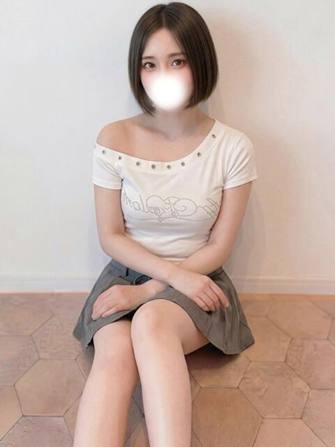ゆめり★AV女優のMINAMOさん激似 上野現役女子大生コレクション(デリヘル)