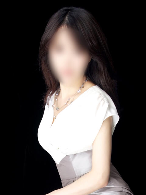 水野 東京セレブな美人妻（人妻系デリヘル）