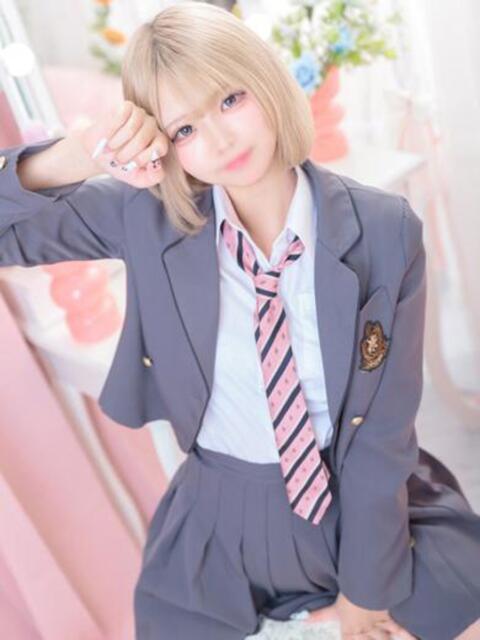 きらら E+アイドルスクール新宿・歌舞伎町店（デリヘル）