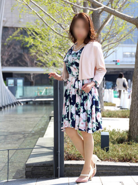 ひびき 完熟ばなな 谷九店（熟女待ち合わせ型デリヘル）