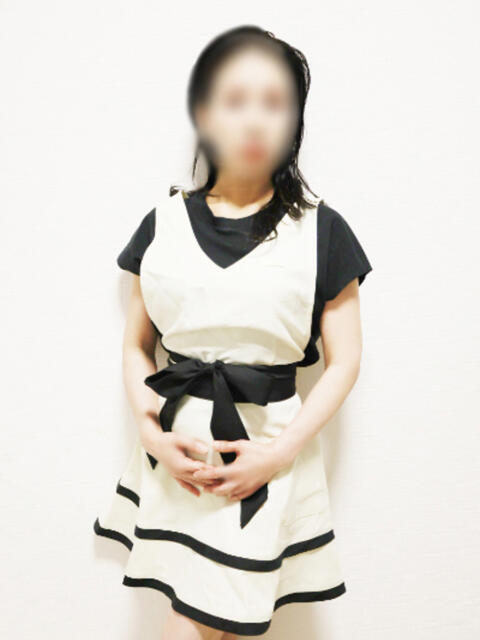 ひとみ メンズエステ妻(【非風俗】メンズエステ)