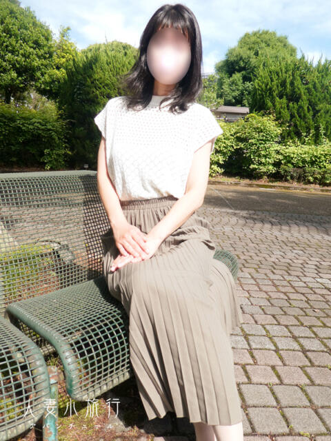 りこ 人妻小旅行（人妻系デリヘル）
