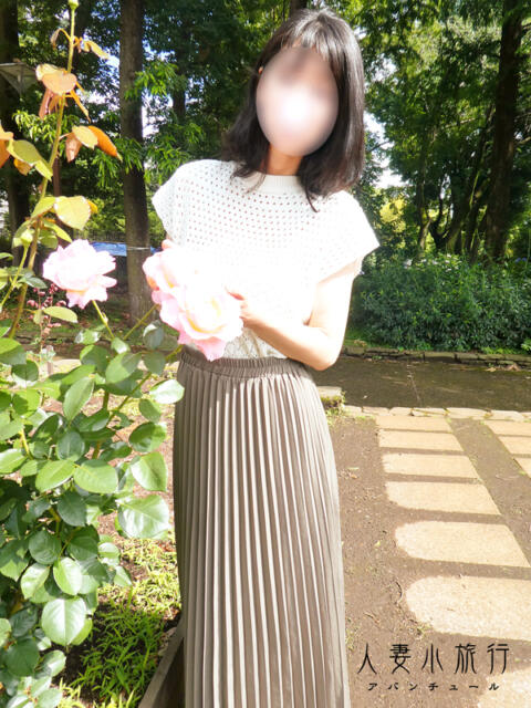 りこ 人妻小旅行（人妻系デリヘル）