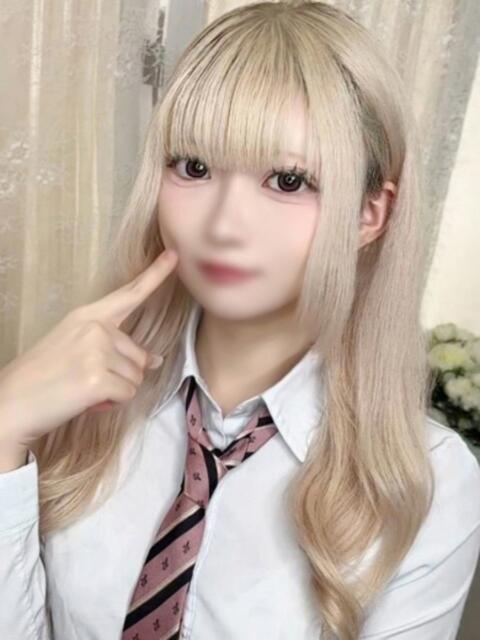 るる E+アイドルスクール（デリヘル）