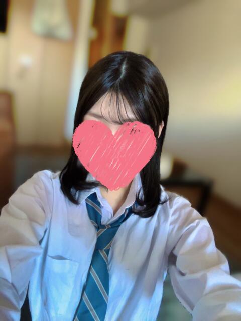 新入生 かりな 青チェと赤チェ(派遣型オナクラ(手コキ))