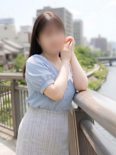 そら 奥様鉄道69 岡山店（駅待ち合わせ型人妻デリヘル）