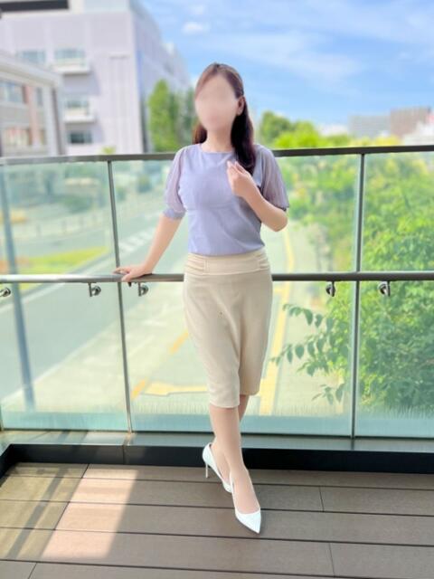 白河 涼子 こあくまな熟女たち 上野・御徒町店 (KOAKUMAグループ)(人妻・熟女デリヘル)