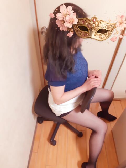 吉田　かほ 仮面ごとに咲く花（デリヘル）