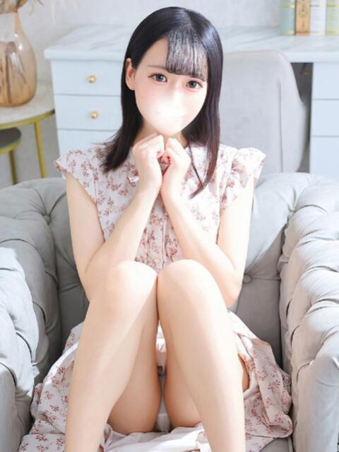 れい★笑顔溢れるキス好き天使★ Chloe五反田本店　S級素人清楚系デリヘル（デリヘル）