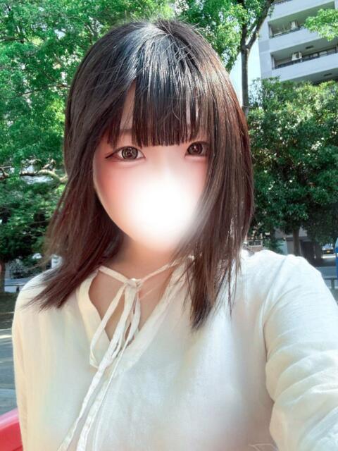える(あなたの彼女になります) おクンニ天国~Rising Group~(店舗型オナクラ(クンニ☓手コキ))
