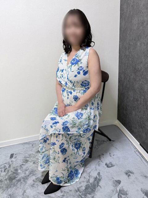 まい 完熟ばなな札幌・すすきの（人妻熟女デリヘル）