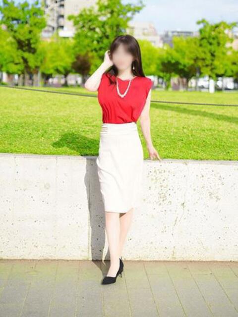 一条 すみれ こあくまな熟女たち 西川口店(KOAKUMAグループ)（人妻・熟女デリヘル）