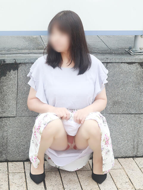 かおり 奥鉄オクテツ大阪（駅待ち合わせ型人妻デリヘル）