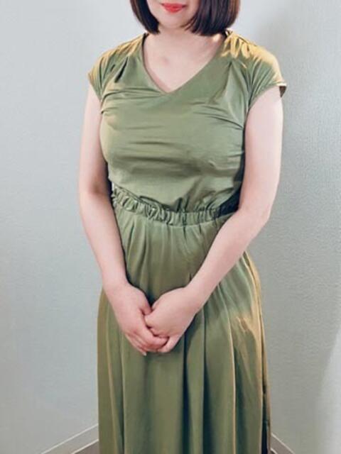 木下なな ほっこりーヌ谷九店（淫乱人妻専門ホテヘル＆デリヘル）