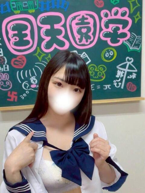 かな(スレンダー美少女) 学園天国(ファッションヘルス)