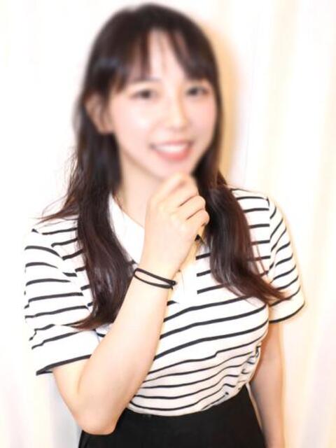 るみ　保育士さんの初デビュー！ 人妻、密感女子専門店　五反田エース（人妻デリヘル）