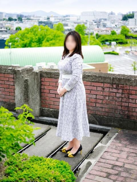 川畑由梨 こあくまな人妻・熟女たち岡山店(KOAKUMAグループ)(人妻・熟女デリヘル)