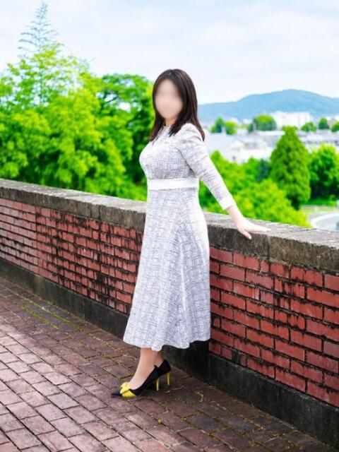川畑由梨 こあくまな人妻・熟女たち岡山店(KOAKUMAグループ)(人妻・熟女デリヘル)