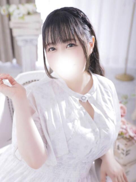 ももの 白いぽっちゃりさん（ぽっちゃり専門ホテヘル）