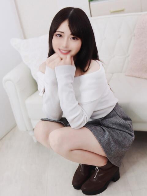 りりな 高級オナクラ　ひよこクラブ（オナクラ・手コキ）