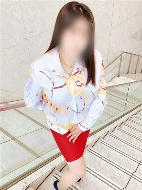 佐倉 渚 昼妻夜 滋賀店(駅待ち合わせ人妻デリヘル)