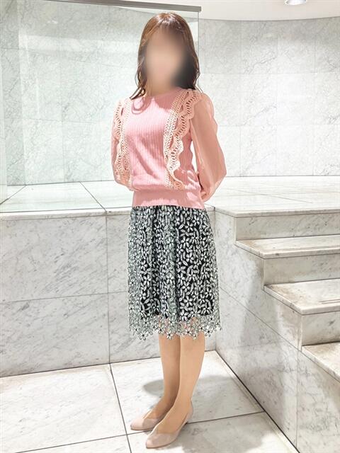 永山 菜緒 昼妻夜 滋賀店(駅待ち合わせ人妻デリヘル)