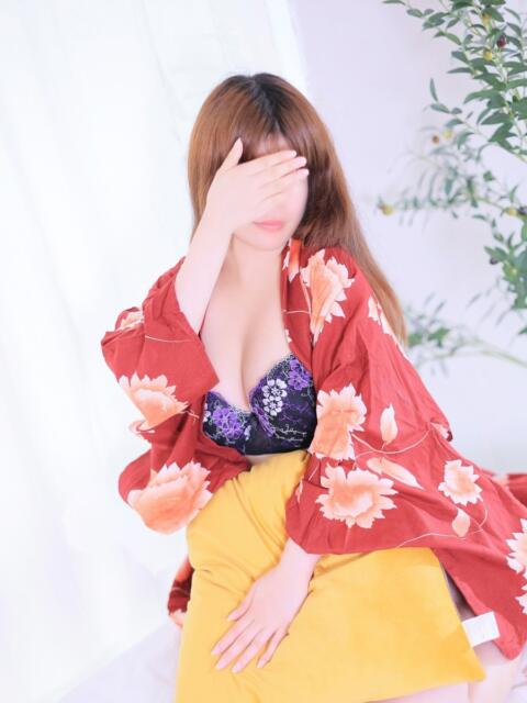 りり REDROOM (レッドルーム)（ファッションヘルス）