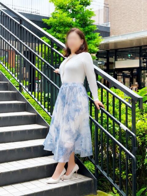 相原 ちひろ こあくまな熟女たち 本厚木店(KOAKUMAグループ)(人妻・熟女デリヘル)