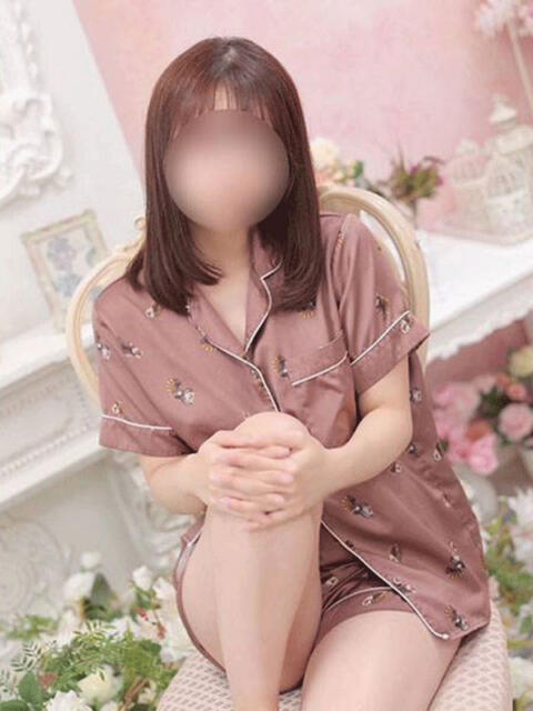 えみか 神田添い寝女子（派遣型エステ）