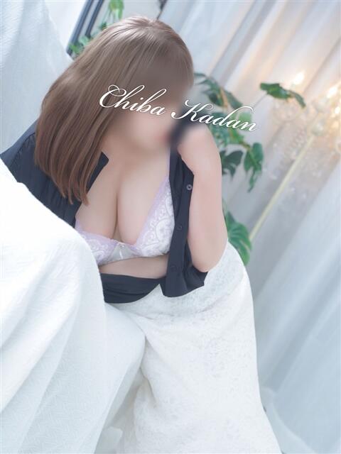 あずみ 千葉人妻花壇(人妻デリヘル)