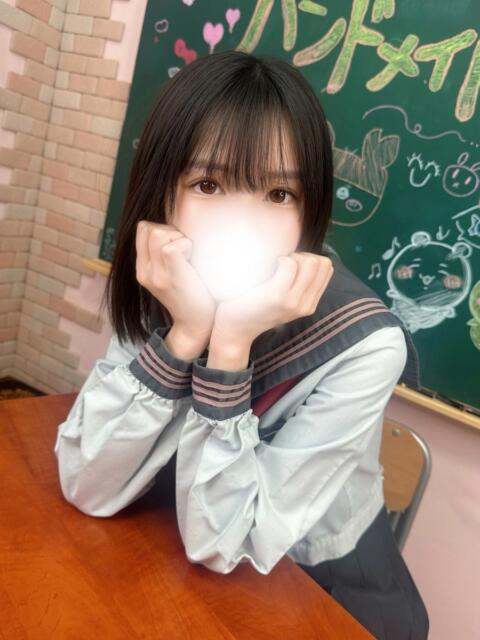 りりか 新宿ハンドメイド(手コキ・オナクラ)
