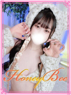 なる（アイドル系S級美少女！ HONEY BEE 大宮（大宮/デリヘル）